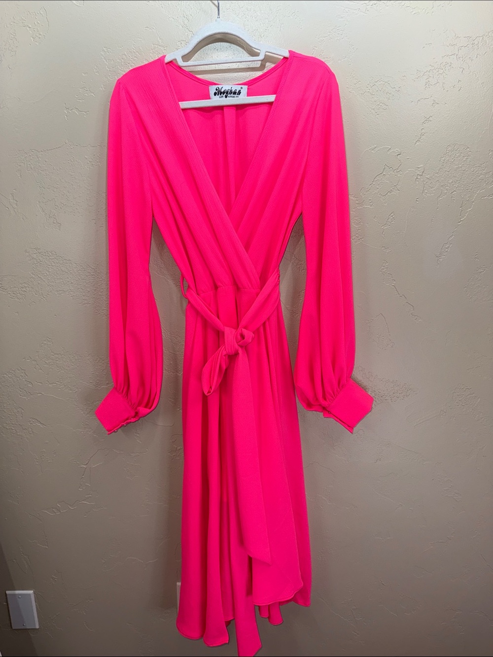 MEGHAN LA Lilypad Midi Wrap Dress Hot Fluorescent‎ Highlighter Neon Pink Size L - Picture 11 of 14